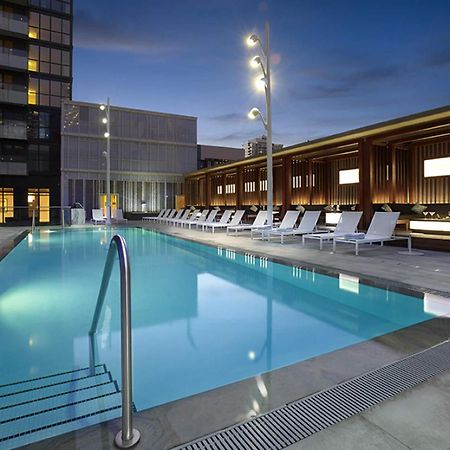 تورونتو 2Bedroom Cn Tower And Water Views - Free Parking - Rooftop Pool المظهر الخارجي الصورة