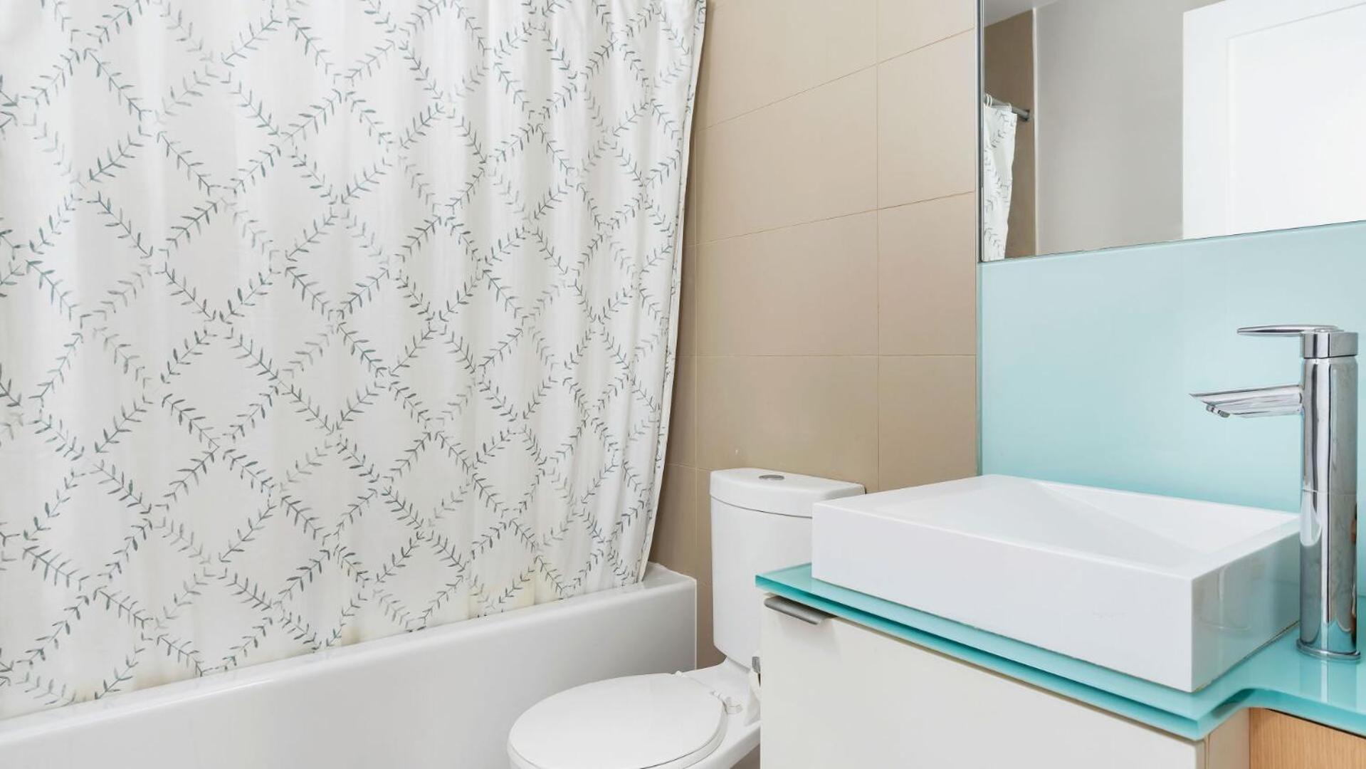 تورونتو 2Bedroom Cn Tower And Water Views - Free Parking - Rooftop Pool المظهر الخارجي الصورة
